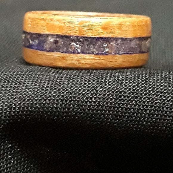 Ring - Picture 2 of 4